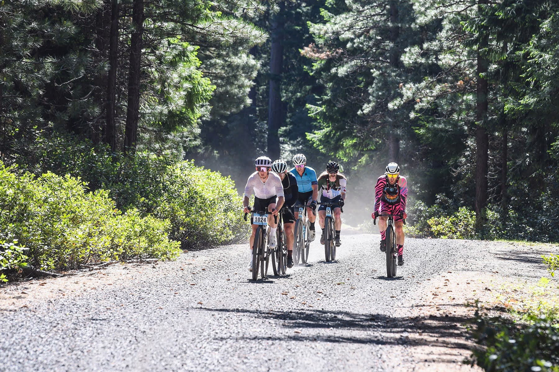 Lead group on course